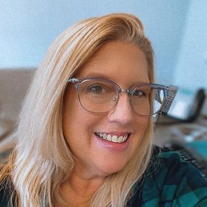 Meet your Posher, Stacy